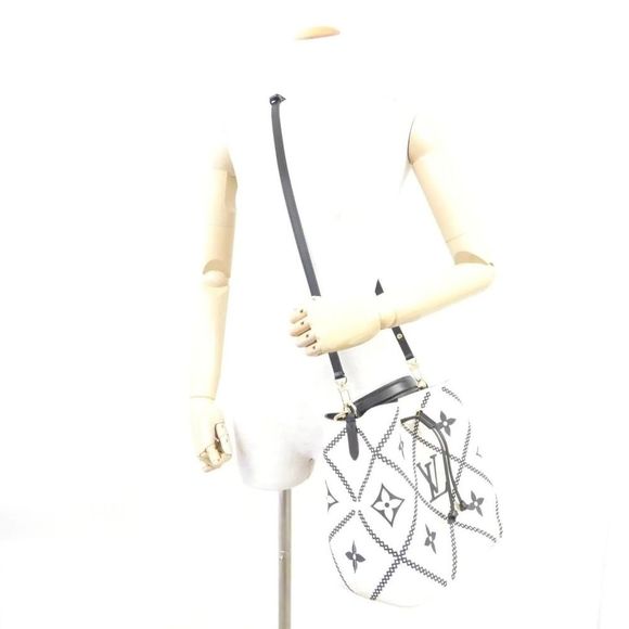 Louis Vuitton Monogram Emplant Broderie NeoNoe MM Shoulder Bag - Picture 8 of 8